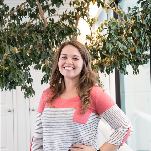 Meet your Posher, Hailey - Picture 5 of 5